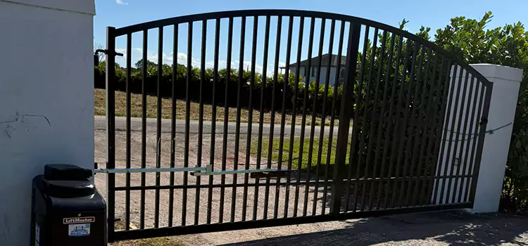 Driveway Fence Repair Methuen